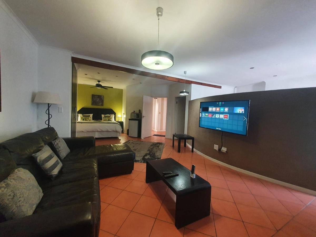 Langholm Hotel Γουάλβις Μπέι Εξωτερικό φωτογραφία
